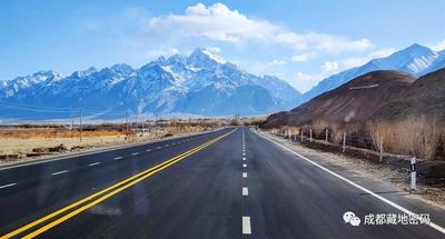 【南北疆大环线—经典二十二日游】乌市出发+独库公路全段+101丹霞公路+喀喇昆仑公路+帕米尔高原+盘龙古道+塔莎古道+沙漠公路！